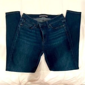 Joe’s Jeans Size 30 - Skinny